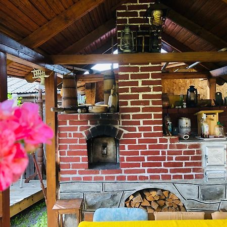 فندق Emilia Vendeghaz Ciumani المظهر الخارجي الصورة
