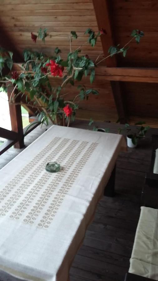فندق Emilia Vendeghaz Ciumani المظهر الخارجي الصورة